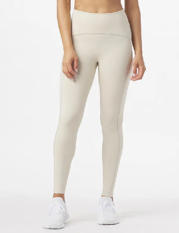 Racetrack Legging: Oatmilk